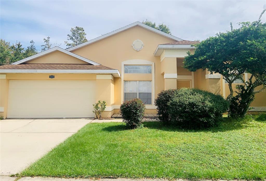 14542 Grassy Cove Cir in Orlando, FL - Foto de edificio