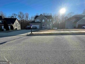 1757 Bennett Dr in Mcdonough, GA - Building Photo - Building Photo