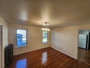 95 3rd Ave, Unit 1 in Rensselaer, NY - Building Photo - Building Photo