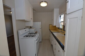 717 8th St in Coronado, CA - Building Photo - Building Photo