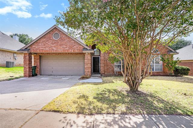property at 4712 Shorewood Dr