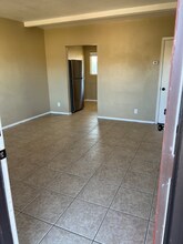 820 E Purdue Ave, Unit D in Phoenix, AZ - Foto de edificio - Building Photo