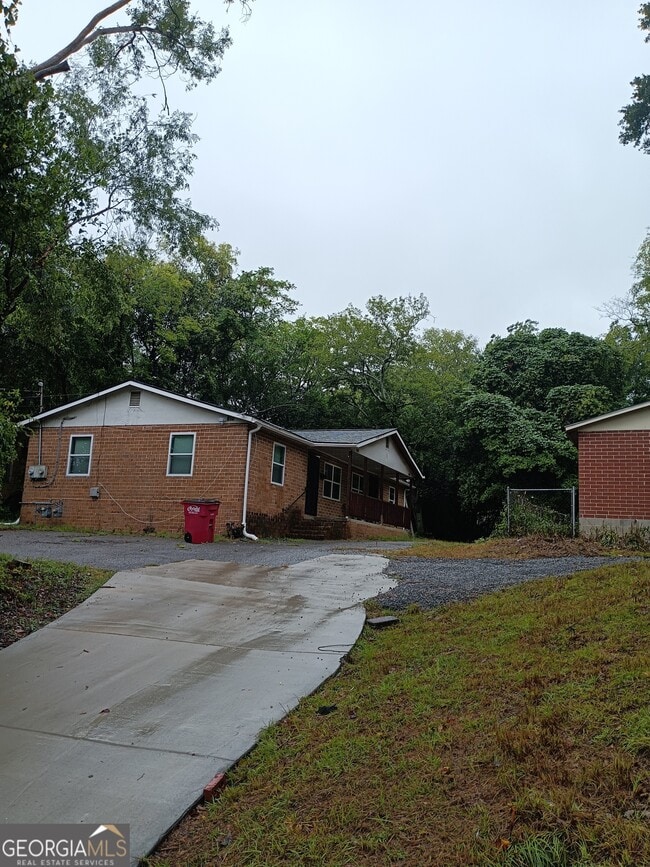 property at 1029 Maple St