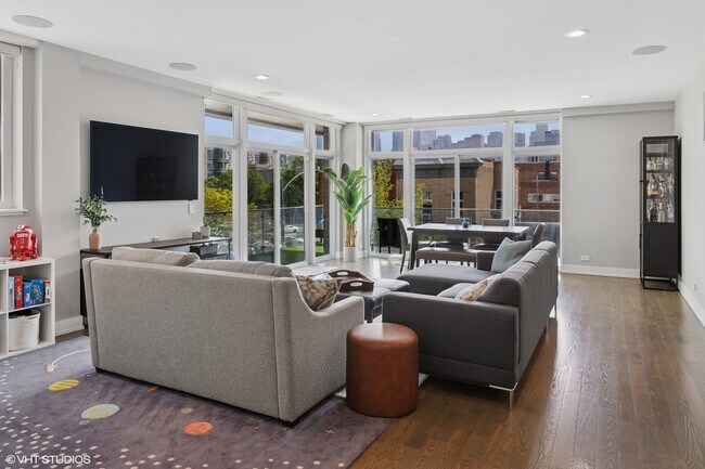 236 S Racine Ave in Chicago, IL - Building Photo - Building Photo