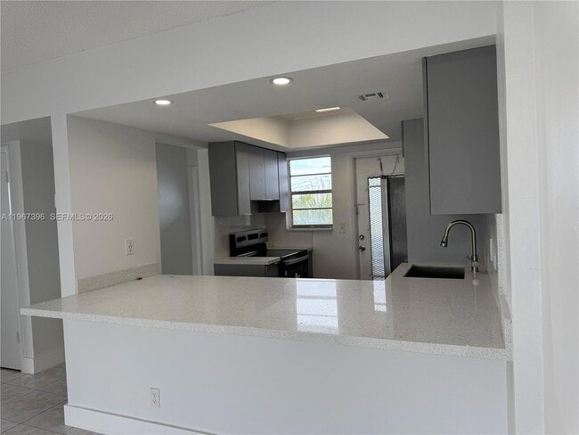 property at 1333 E Hallandale Beach Blvd