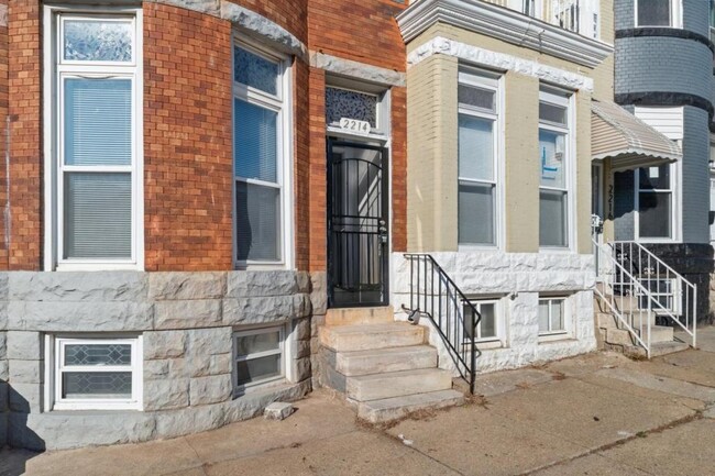 2214 Ruskin Ave in Baltimore, MD - Foto de edificio - Building Photo