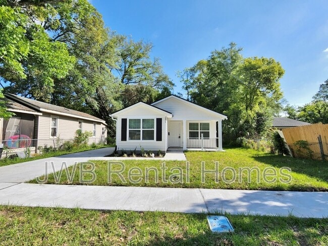 property at 2471 Robert St