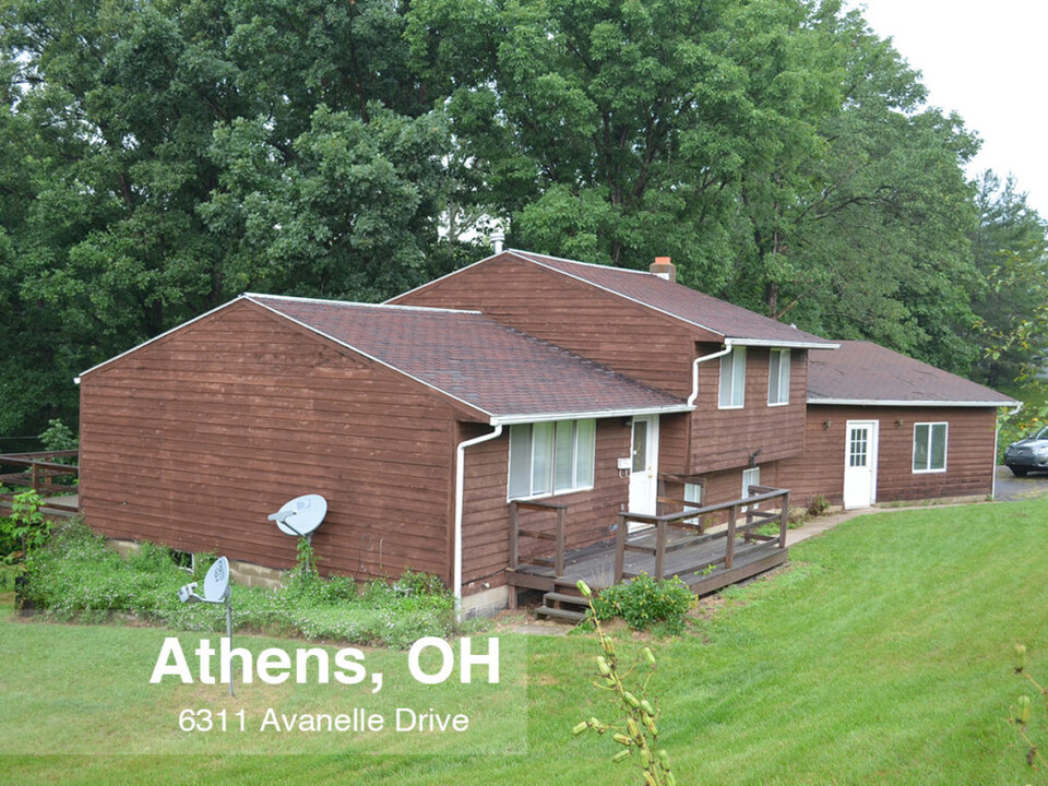 6311 Avanelle Dr in Athens, OH - Building Photo