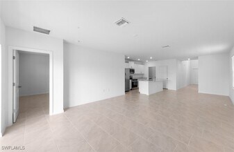 17564 Monte Isola Wy in North Fort Myers, FL - Building Photo - Building Photo