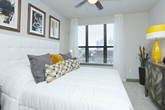 The Hopkins in Houston, TX - Foto de edificio - Interior Photo
