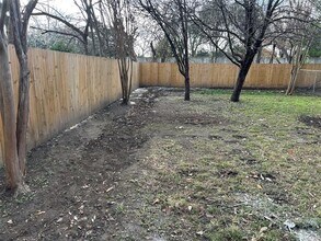 6550 Trammel Dr in Dallas, TX - Building Photo - Building Photo