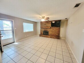 618 N Elkhart Ave in Lubbock, TX - Building Photo - Building Photo