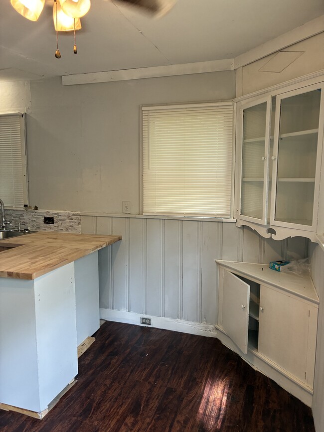 3416 Downing St, Unit A in Jackson, MS - Building Photo - Building Photo