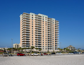 Santa Rosa Towers in Gulf Breeze, FL - Building Photo - Building Photo