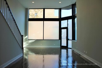 2602 N Racine Ave, Unit 2 in Chicago, IL - Building Photo - Building Photo