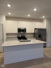 15322 Farrington Rd in Fishers, IN - Foto de edificio - Building Photo