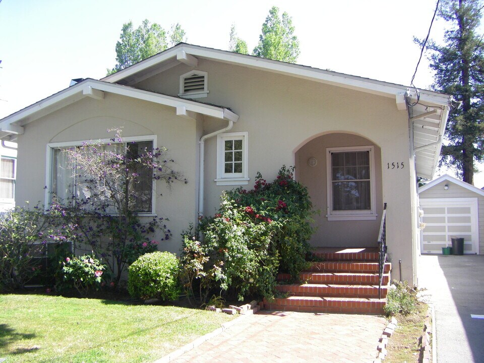 1515 S B St in San Mateo, CA - Building Photo