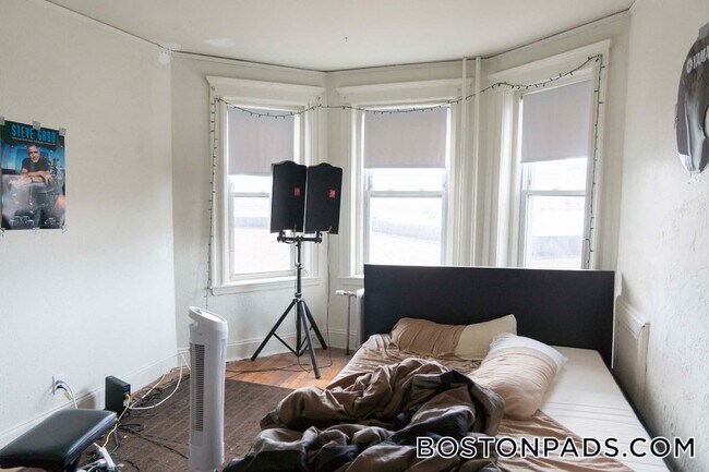 1163 Boylston St in Boston, MA - Building Photo - Building Photo