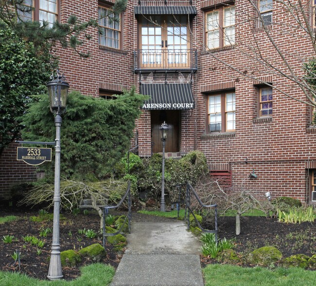 Arenson Court in Portland, OR - Building Photo - Building Photo