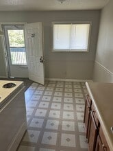 Nottingham West Apartments in Clinton, IA - Building Photo - Building Photo