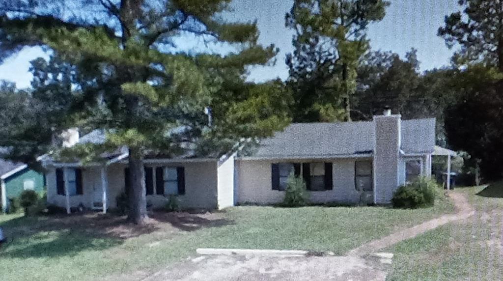 306 Carriage Ln in Albany, GA - Building Photo