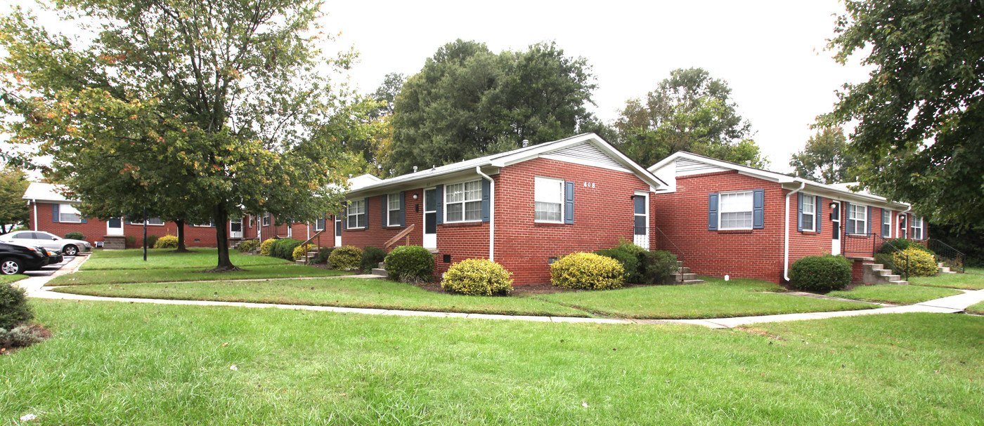 Lincoln Grove Apartments in Greensboro, NC - Foto de edificio