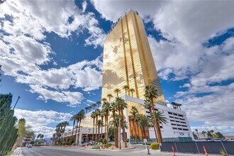 2000 N Fashion Show Dr, Unit 5904 in Las Vegas, NV - Building Photo - Building Photo