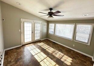 5 Greenwich Dr in High Bridge, NJ - Building Photo - Building Photo