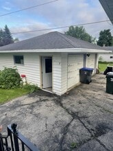 418 Lima St in New London, WI - Foto de edificio - Building Photo