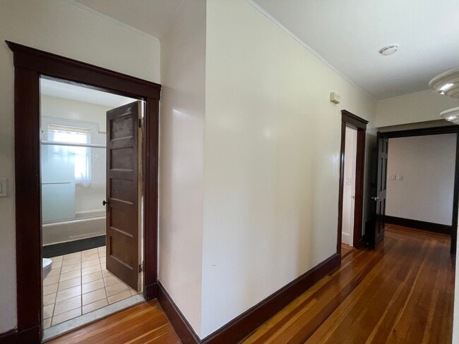 56 Hobson St, Unit 2 in Boston, MA - Building Photo - Building Photo