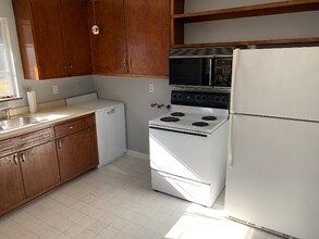 2100 Berea Ave in Knoxville, TN - Building Photo - Building Photo