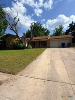 432 Carothers St in Copperas Cove, TX - Building Photo