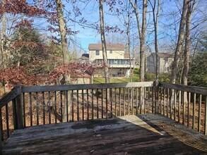 109 Debbie Dr in Drums, PA - Foto de edificio - Building Photo