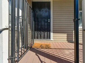 1009 T St in Sacramento, CA - Building Photo - Building Photo