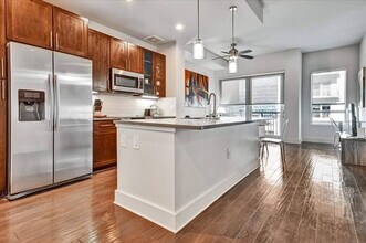 782 Peachtree St NE in Atlanta, GA - Foto de edificio - Building Photo