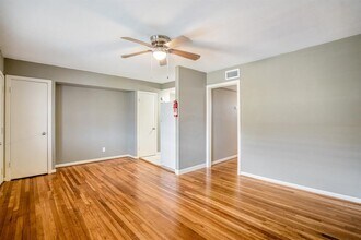 4800 Delano St-Unit -7 in Houston, TX - Building Photo - Building Photo