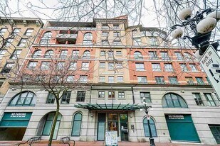55 Alexander St in Vancouver, BC - Building Photo