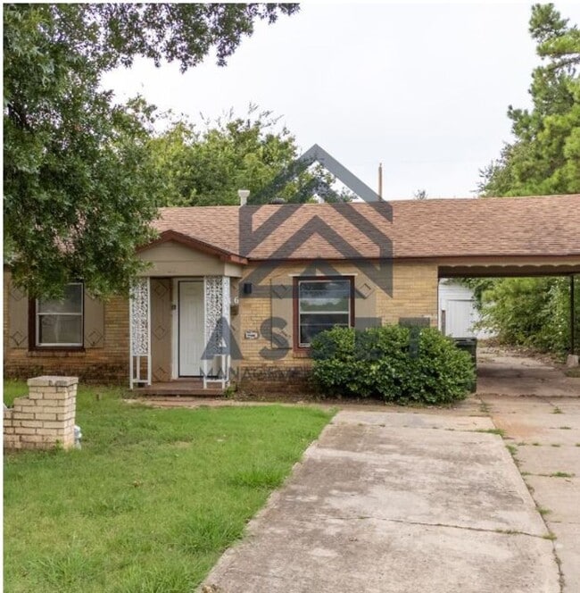 property at 316 E Harmon Dr