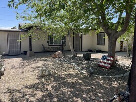 741 S Allen St in Ridgecrest, CA - Building Photo