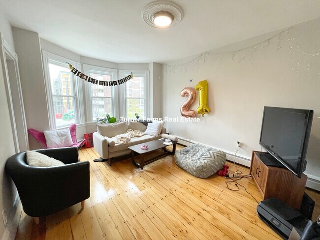 1623 Tremont St, Unit 3