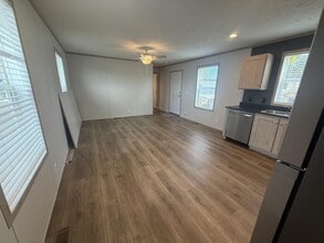 151 N Kenbrook St SE in Grand Rapids, MI - Building Photo - Building Photo