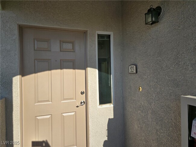property at 2305 W Horizon Ridge Pkwy