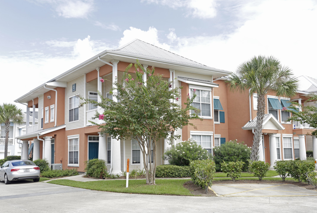 Calypso Bay Apartments in Gretna, LA - Building Photo