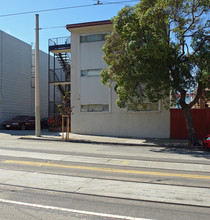 4245 Judah St in San Francisco, CA - Foto de edificio - Building Photo