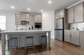 9913 Stretford Rd in Douglasville, GA - Building Photo - Building Photo