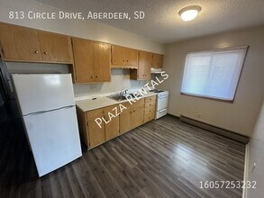 905 N Main St in Groton, SD - Building Photo - Building Photo