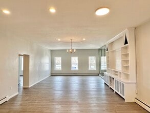 449 N Main St, Unit 447 A in Pittston, PA - Foto de edificio - Building Photo