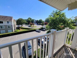 9515 University Terrace Dr in Charlotte, NC - Building Photo - Building Photo