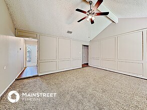 808 Crystal Creek Ln in Arlington, TX - Building Photo - Building Photo