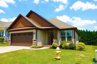 153 Bur Oak Dr in Taylors, SC - Building Photo - Building Photo